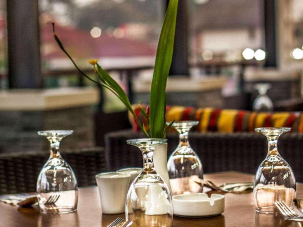 The Rizen Hotel Кисаруа Екстериор снимка
