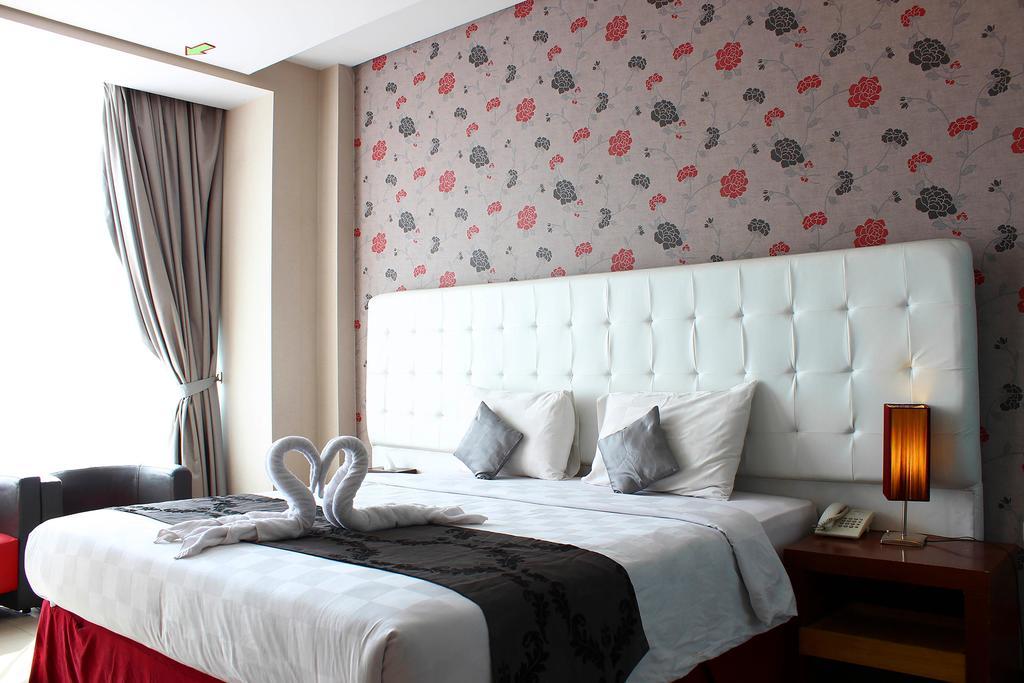 The Rizen Hotel Кисаруа Екстериор снимка