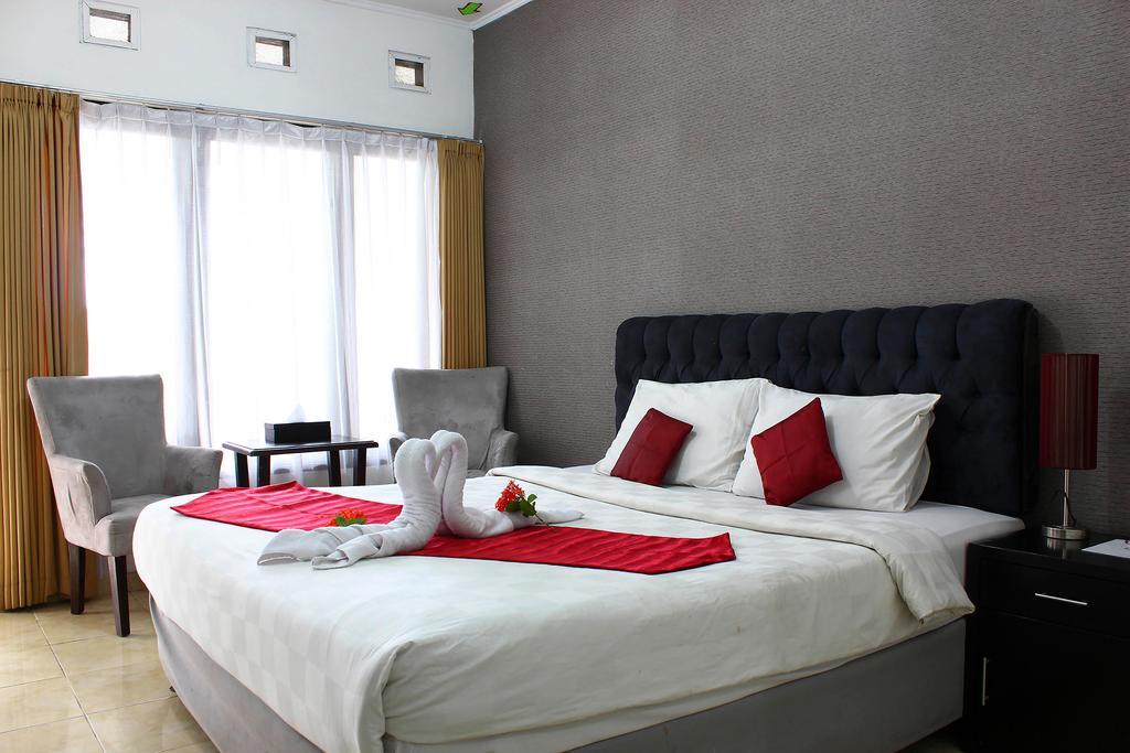 The Rizen Hotel Кисаруа Екстериор снимка